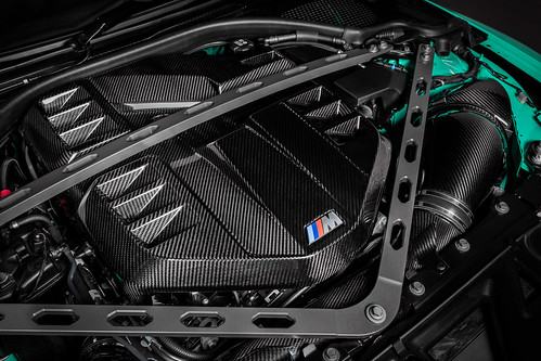 BMW G8X M3/M4/CSL Carbon Engine Cover - Gloss Finish