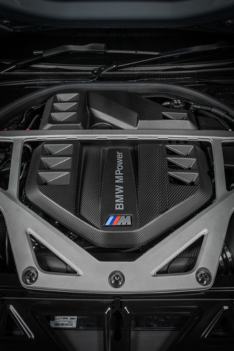 BMW G8X M3/M4 Carbon Intake for all strut braces - Gloss Finish