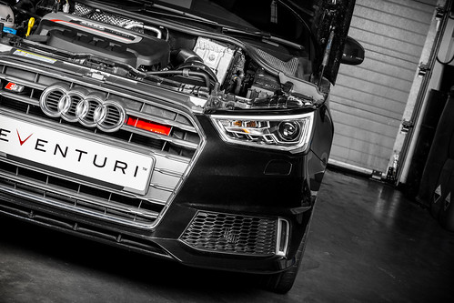 Eventuri - Audi S1 2.0 TFSI Black Carbon intake