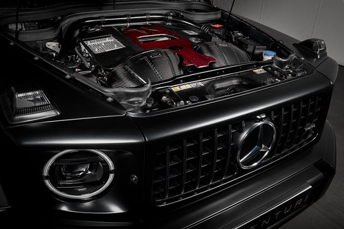 Mercedes G63 carbon intake & Engine Cover