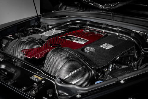 Mercedes G63 carbon intake & Engine Cover
