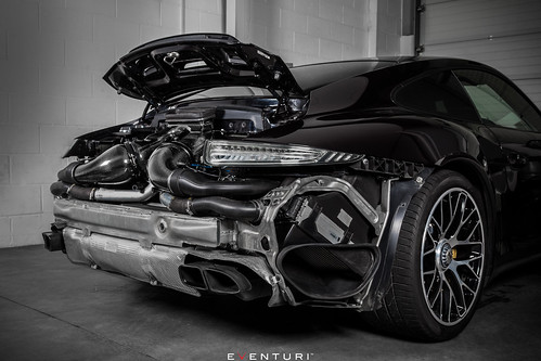 Porsche 991 Turbo Black Carbon intake