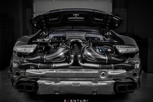 Porsche 991 Turbo Black Carbon intake