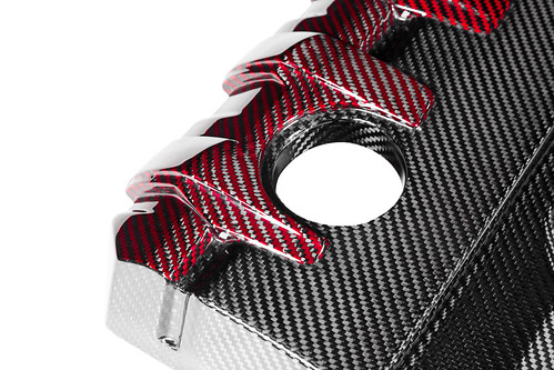 Eventuri - Audi RS3 Gen 2 / TTRS 8S Black and Red Engine Cover