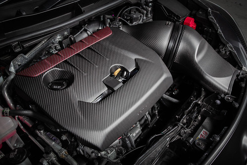 Toyota GR Yaris Carbon Engine Cover - Gloss