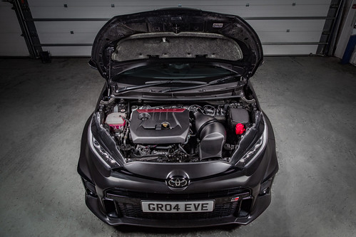 Toyota GR Yaris Carbon Engine Cover - Gloss