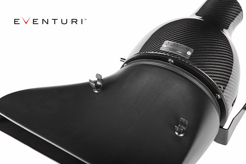 Eventuri - Audi S3 8V 2.0 TFSI Full Black Carbon intake