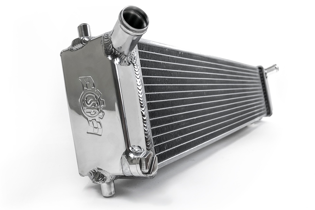 CSF Radiator - 96-04 Porsche Boxster S (986) 98-05 Porsche 911 Carrera (996) aux. center radiator Porsche 911 GT3/RS (996) Center radiator