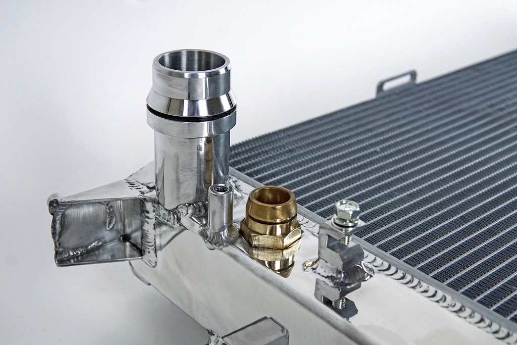 CSF Radiator - Audi (B8) S4/S5 Radiator 10-16 Audi (B8) S4 09-14 Audi (B8) A4 Quattro 10-14 Audi (B8) S5 08-16 Audi (B8) A5 08-14 Audi (B8) A5 Quattro 10-13 Audi A6 16 Audi A6 12-15 Audi A6 Quattro 16 Audi A7 12-15 Audi A7 Quattro 09-17 Audi Q5 14-17 Audi SQ5 15-18 Porsche Macan S/GTS 19-21 Porsche Macan S