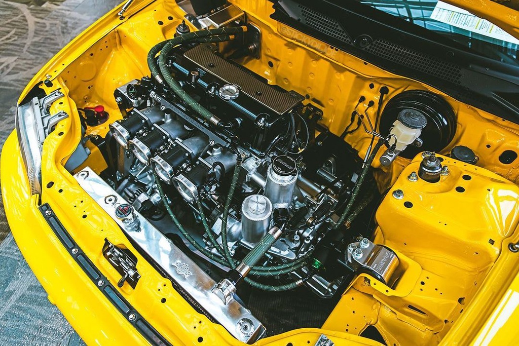 CSF Radiator - 92-00 Honda Civic w/ K-Swap 94-01 Acura Integra w/ K- Swap - W/ Adjustable -16 or slip-on fittings