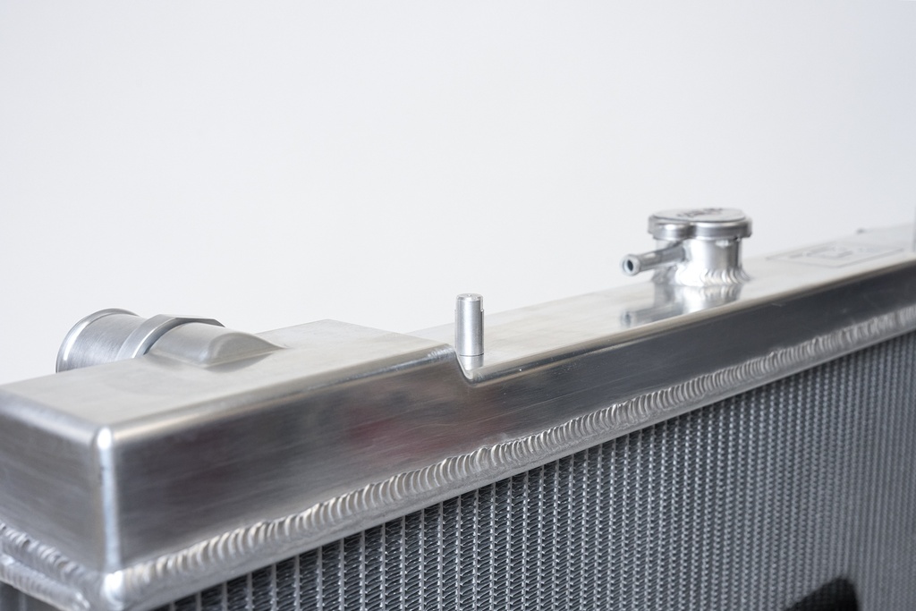 CSF Radiator - Nissan Skyline R32 TopRank Full Billet Radiator 1989-1994 Nissan R32 Skyline GT-R (incl. V-Spec & V-Spec II) 1989-1993 Nissan R32 Skyline GTS / GTS-t / GTS-4 / GTS-25 1989-1993 Nissan R32 Skyline GTE 1989-1993 Nissan R32 Skyline Gxi 1991-1993 Nissan Skyline R32 Autech Version 1990 Nissan Skyline GT-R Nismo