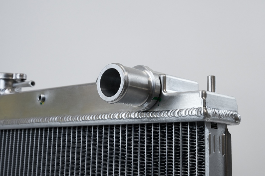 CSF Radiator - Nissan Skyline R33 TopRank Full Billet Radiator 1995-1998 Nissan R33 Skyline GT-R (incl. Nismo, V-Spec, CRS, etc) 1994-1997 Nissan R33 Skyline GTS / GTS-25 / GTS-4 / GTS-25t 1995-1996 Nissan R33 Skyline 400R (44 Produced) 1997-1998 Nissan R33 Skyline Autech Version 40th Anniversary (416 Produced) 1995-1998 Nissan R33 Skyline GT-R V-Spec N1 (87 Produced) 1995-1998 Nissan R33 Skyline GT-R LM Limited (86 Produced) 1995-1998 Nissan R33 Skyline GT-R V-Spec LM Limited (102 Produced)