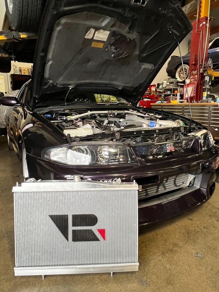 CSF Radiator - Nissan Skyline R33 TopRank Full Billet Radiator 1995-1998 Nissan R33 Skyline GT-R (incl. Nismo, V-Spec, CRS, etc) 1994-1997 Nissan R33 Skyline GTS / GTS-25 / GTS-4 / GTS-25t 1995-1996 Nissan R33 Skyline 400R (44 Produced) 1997-1998 Nissan R33 Skyline Autech Version 40th Anniversary (416 Produced) 1995-1998 Nissan R33 Skyline GT-R V-Spec N1 (87 Produced) 1995-1998 Nissan R33 Skyline GT-R LM Limited (86 Produced) 1995-1998 Nissan R33 Skyline GT-R V-Spec LM Limited (102 Produced)