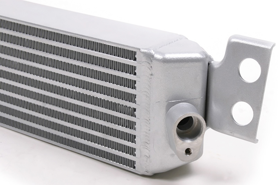 CSF - BMW E9X M3 race-spec oil cooler