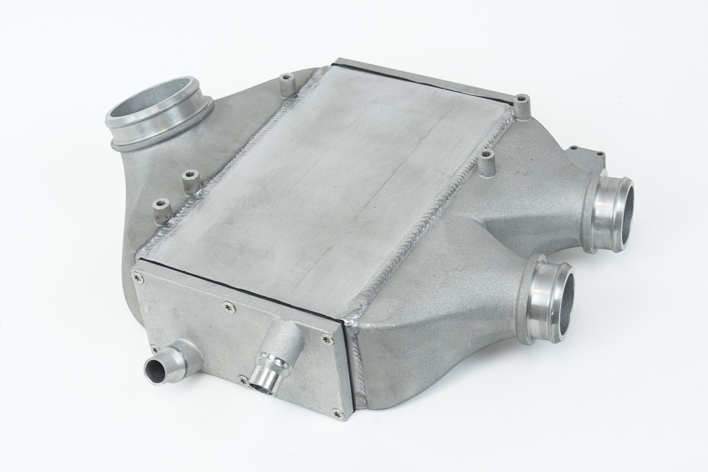 CSF - BMW F8X M3/M4/M2C - Top Mount Charge-Air-Cooler in Raw finish