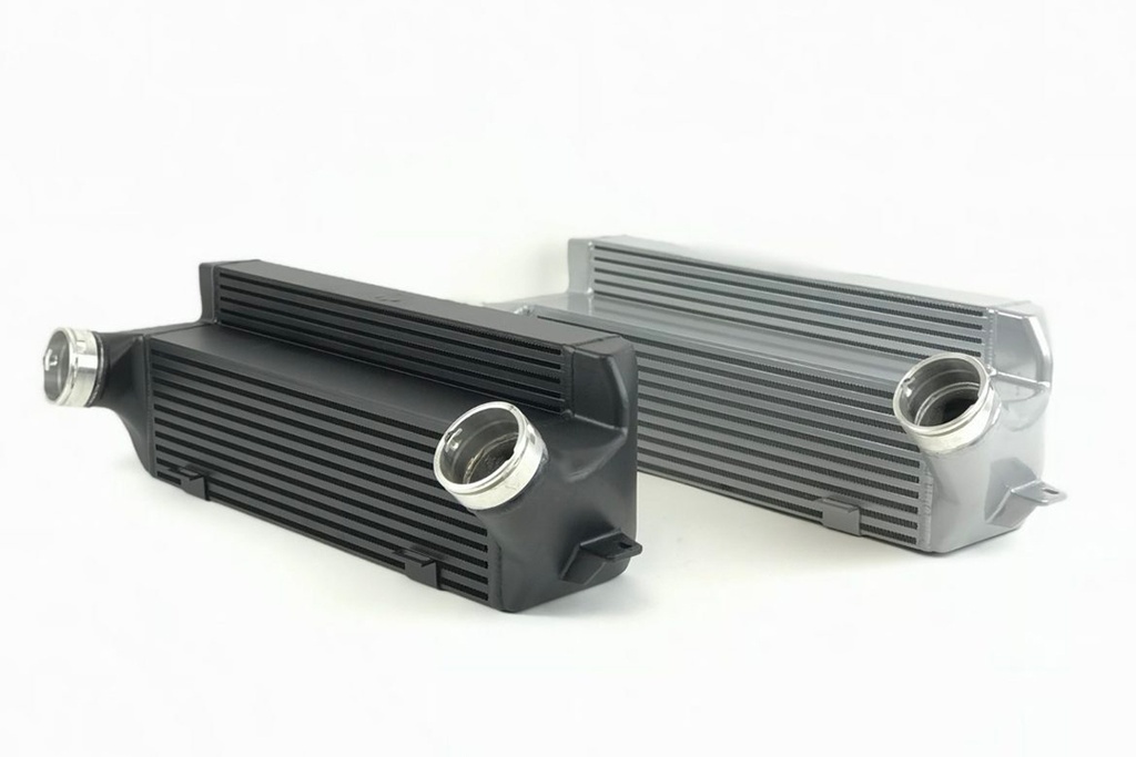 BMW High Performance Stepped Core Bar/Plate Intercooler (Silver) 06-13 E88/E82 BMW 135i & M Coupe (N54) 06-13 E90/E92/E93 BMW 335i(xi) 335is (N54) 09-15 E84 BMW X1 35iX (N54) 08-16 E89 BMW Z4 35i(s) (N54)