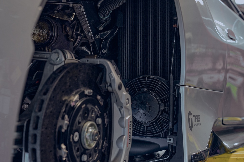 Twin Intercooler Set 15-20 Ferrari 488 GTB 16-20 Ferrari 488 Spider 19-21 Ferrari 488 Pista / Spider 2020+ Ferrari F8 Tributo / F8 Spider In Custom Thermal Dispersion Black Finish