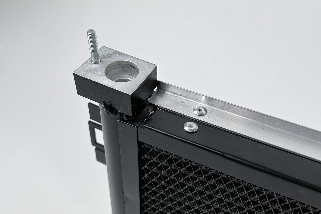 BMW G8X M2/M3/M4 Engine Oil Cooler w/ Rock Guard