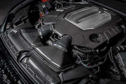 Eventuri - Audi C8 RS6 RS7 Black Carbon Engine Cover Matte