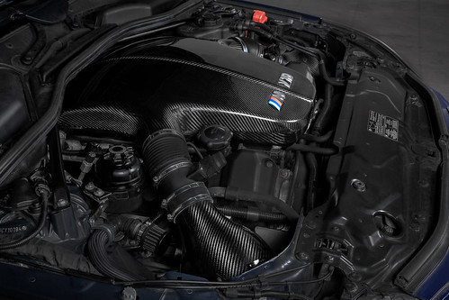 BMW E6X M5/M6 Carbon Plenum Gloss