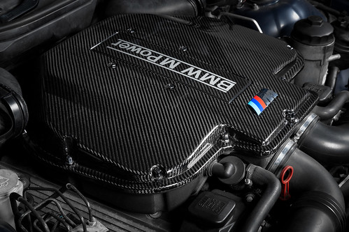 BMW S62 V8 Carbon Plenum Lid for E39 M5 and Z8