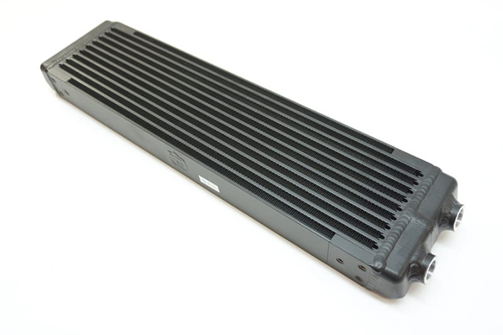 CSF - Universal Dual-Pass Oil Cooler w/ Direct Fitment for Porsche 911 center front oil cooler (RS Style) - M22 x 1.5 connections - 24'L x 5.75'H x 2.16'W